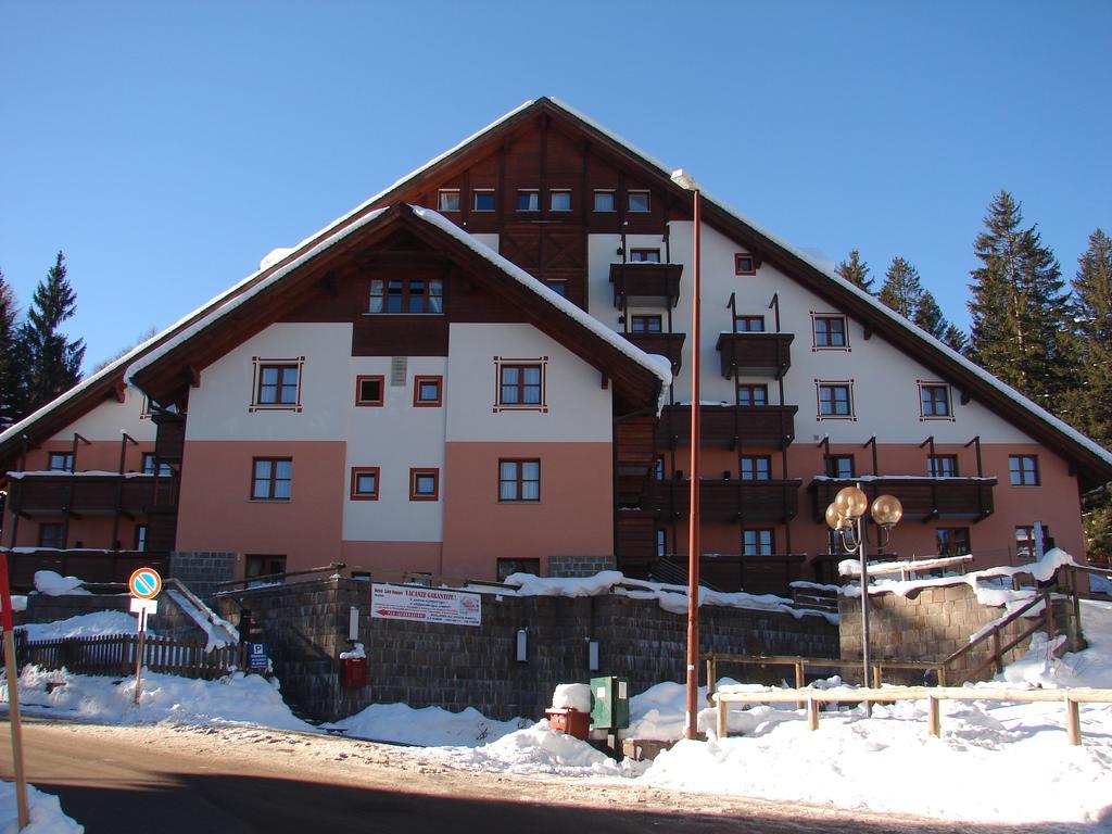 Nevesole Folgarida Resort Aparthotel Bagian luar foto