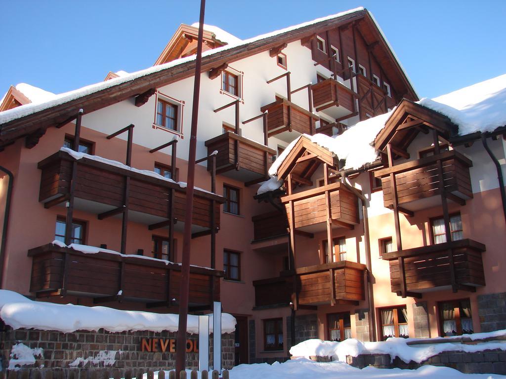 Nevesole Folgarida Resort Aparthotel Bagian luar foto