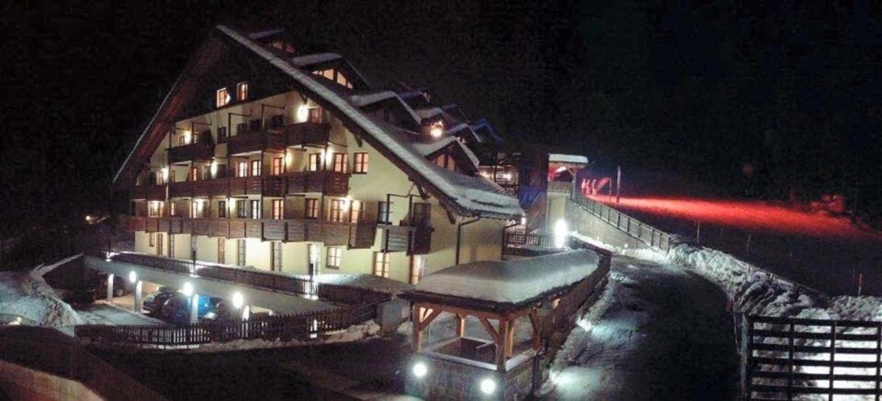 Nevesole Folgarida Resort Aparthotel Bagian luar foto