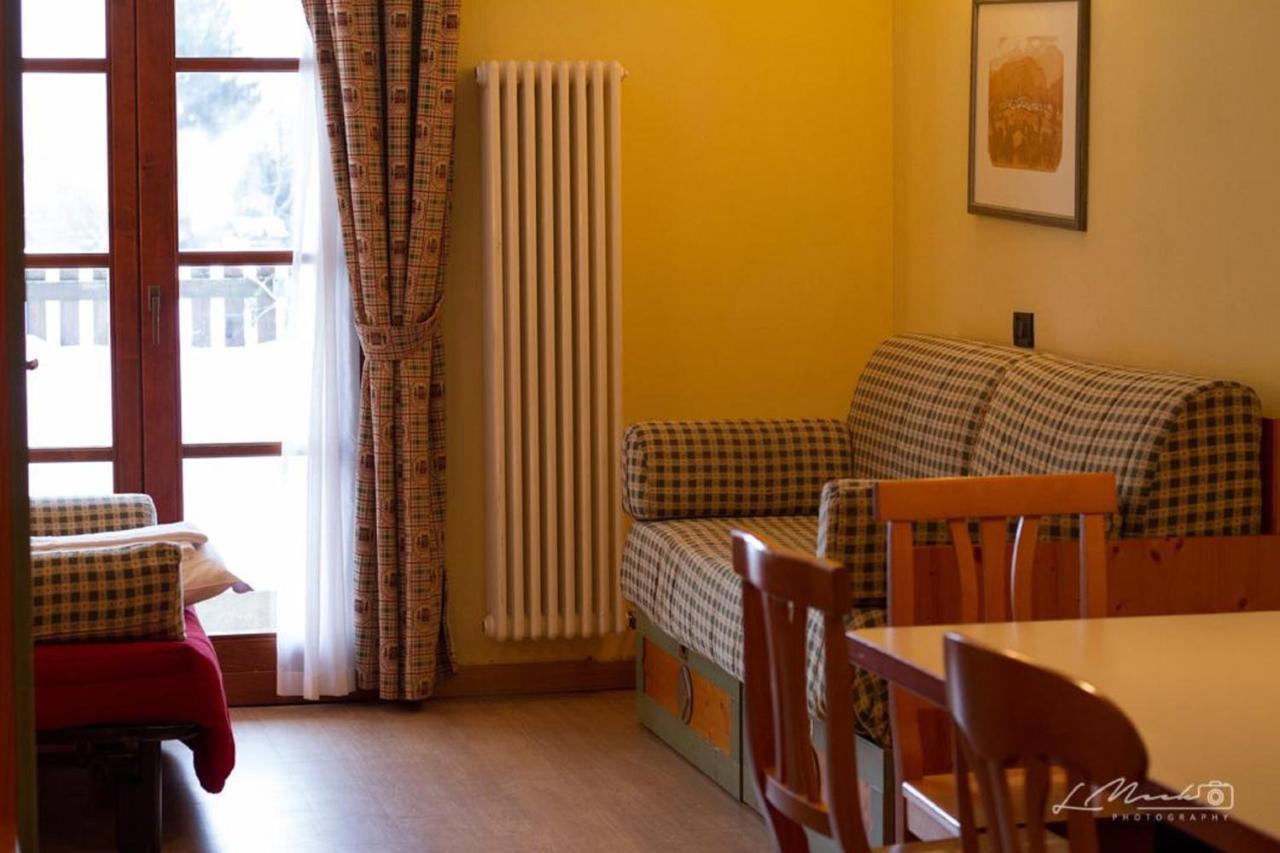 Nevesole Folgarida Resort Aparthotel Bagian luar foto